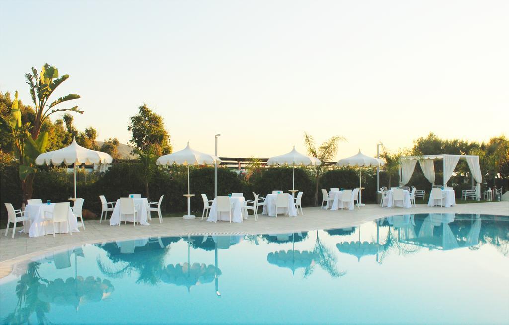 Blu Tropical Hotel Zambrone Exterior foto